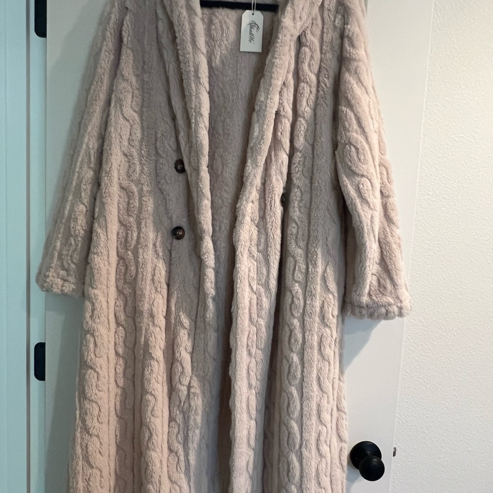 NWT Cozy Cream Fleece Sweater Coat Sz L